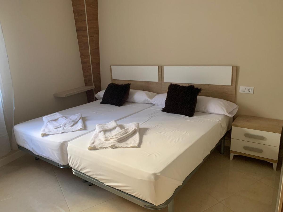 Apartamentos La Union Arroyo de la Luz Екстер'єр фото
