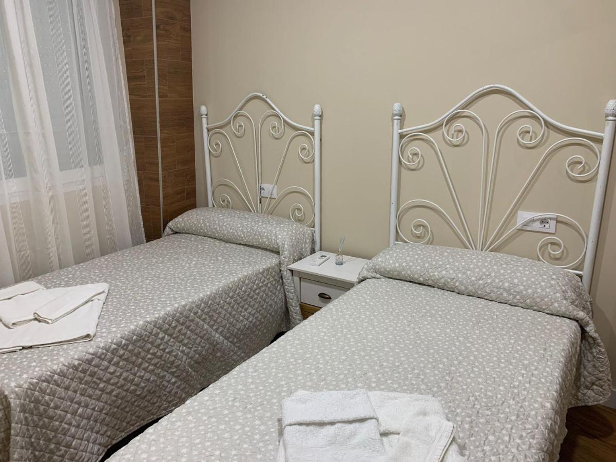 Apartamentos La Union Arroyo de la Luz Екстер'єр фото