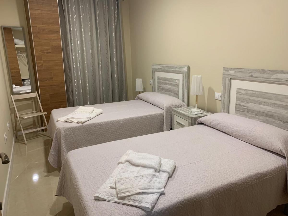 Apartamentos La Union Arroyo de la Luz Екстер'єр фото